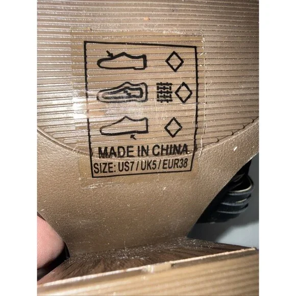 Qupid Black Strappy Ankle Boots Back Zipper Block Heel - Picture 8 of 8